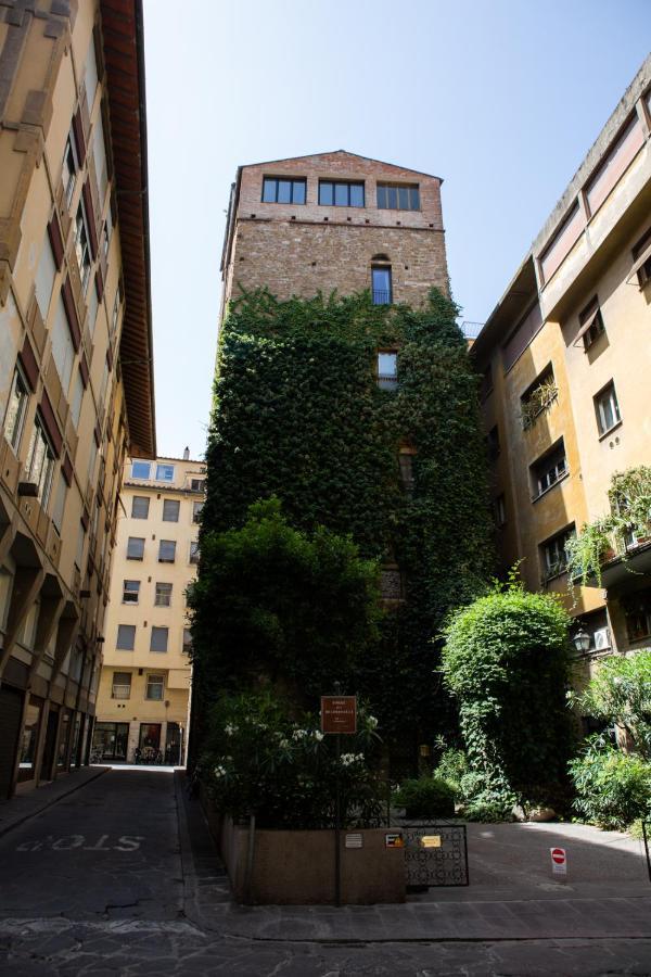 Torre Dei Sapiti * Florenz